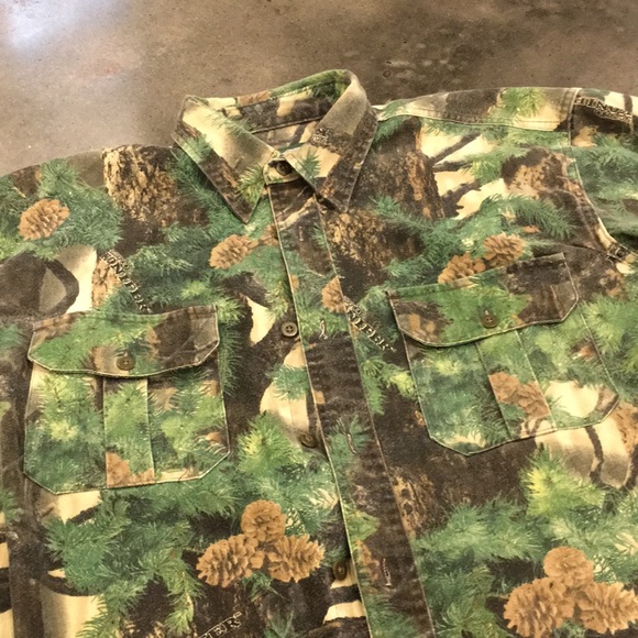 Cabela’s camo shirt - Picture 4 of 8